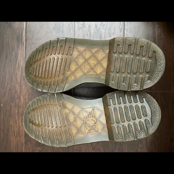 Pre-loved Docs - Picture 4 of 4